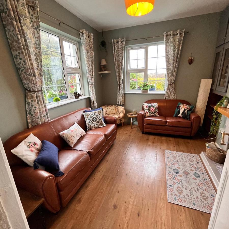 Wild Atlantic Stay Cottage กัลเวย์ ภายนอก รูปภาพ